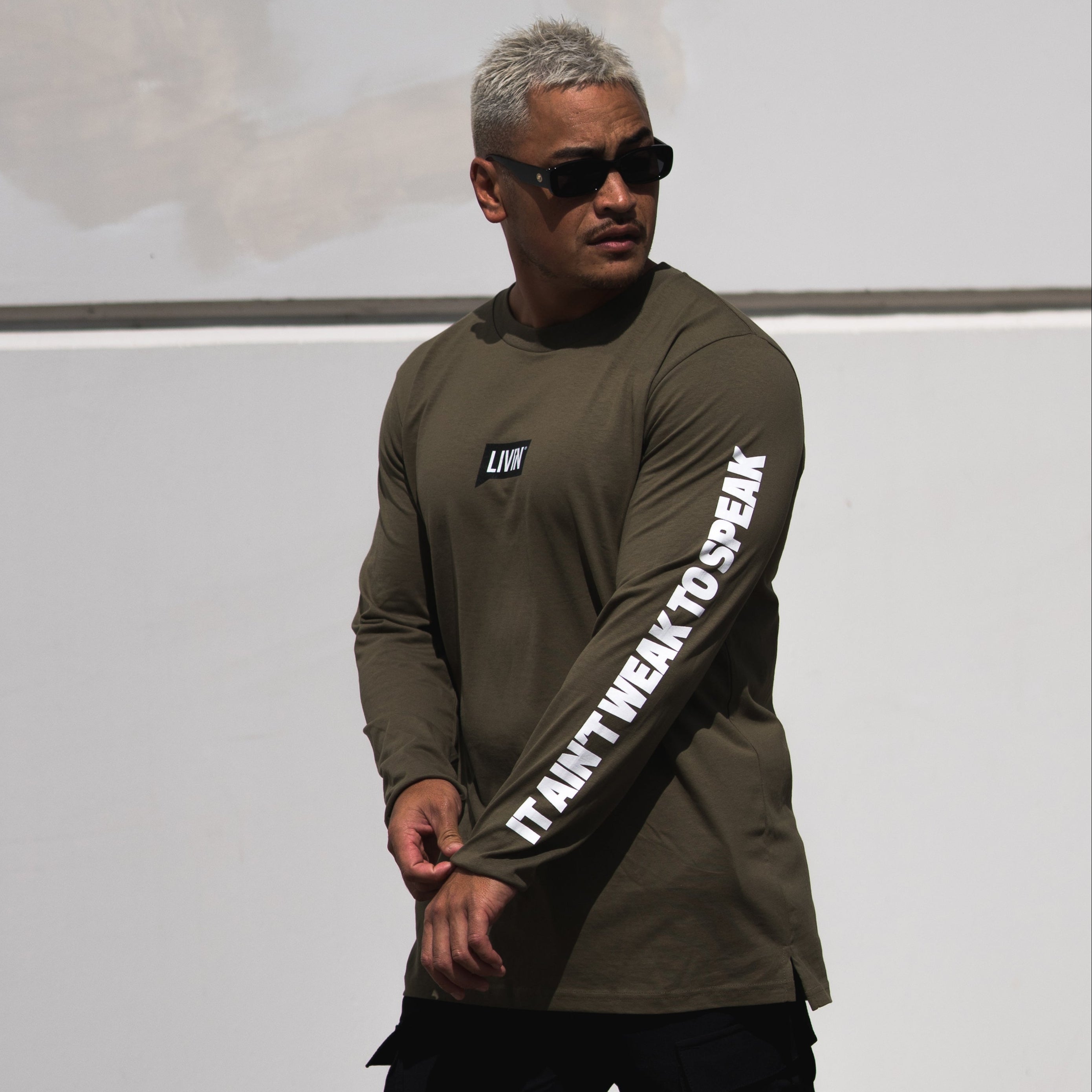 Endure_Long_Sleeve_LIVIN_Khaki_7.1.jpg
